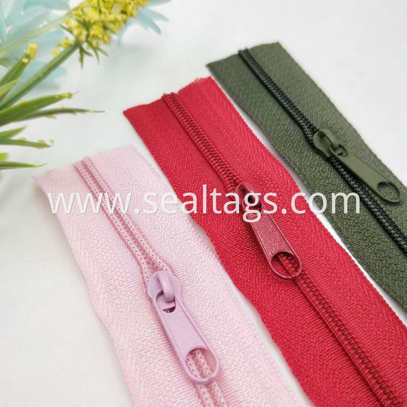 Colorful Zipper Stretch